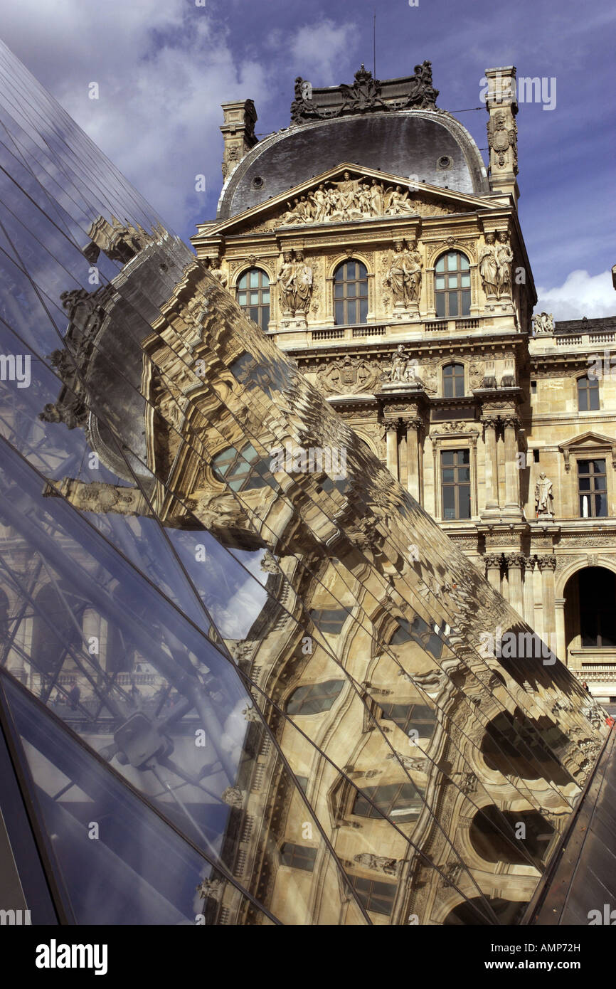 Entrée principale du musée du Louvre, Paris, France Banque D'Images