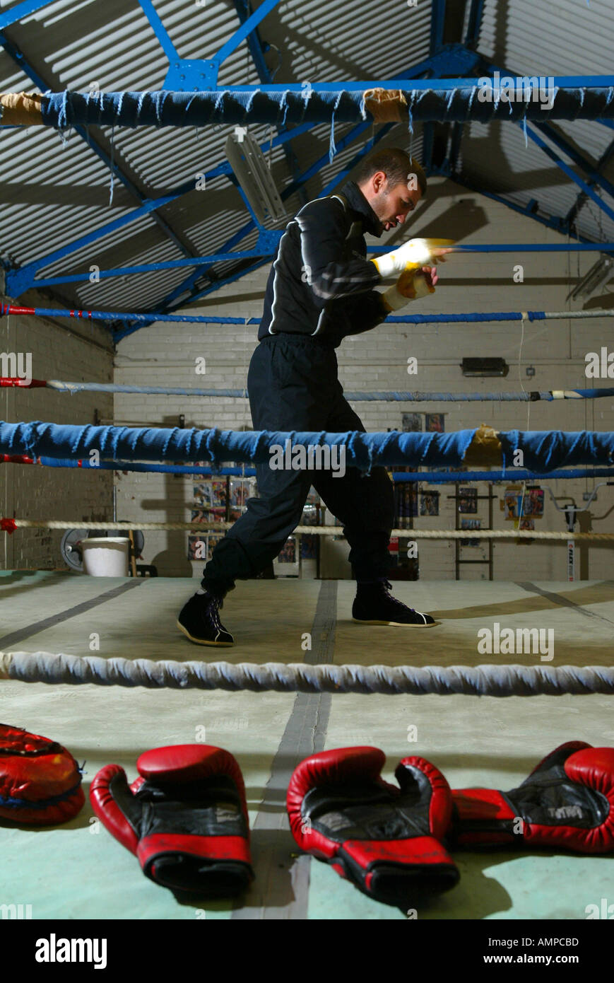 Belfast Wayne McCullough boxer dans la formation à l'Albert Foundry en Amérique du Belfast Banque D'Images