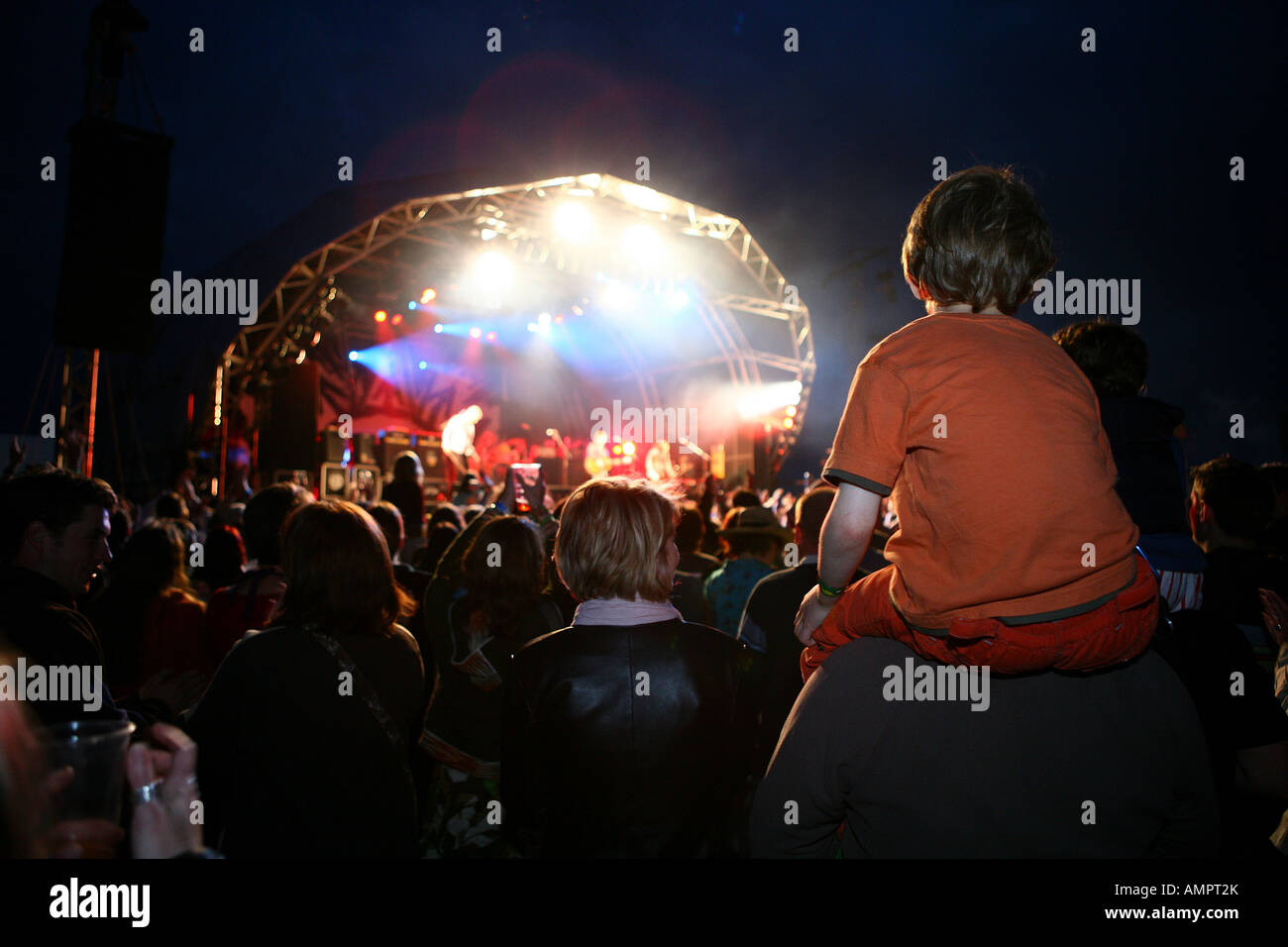 Foule à Wychwood Festival 2007 Banque D'Images