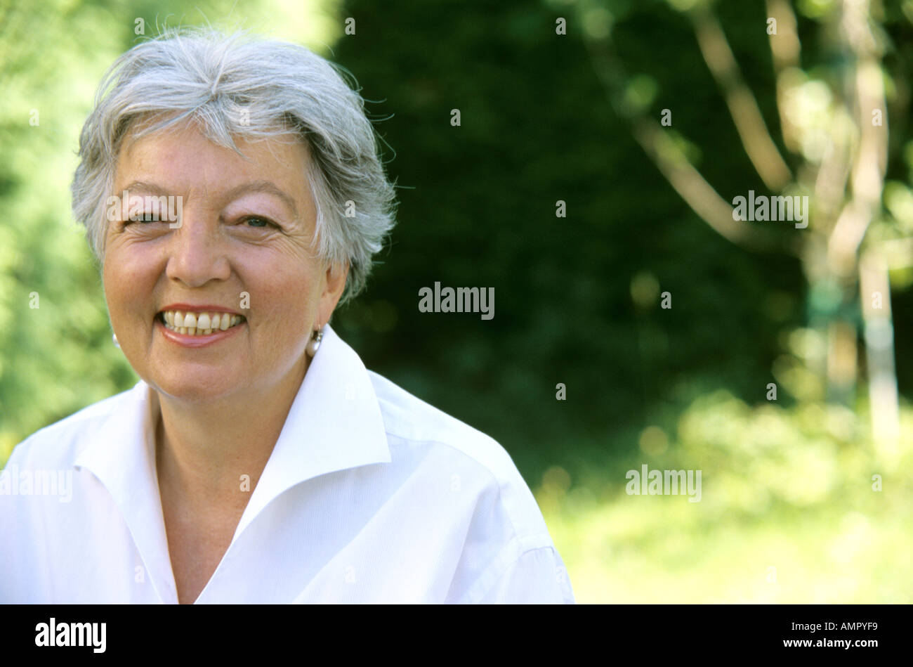 Senior woman, close-up, portrait Banque D'Images