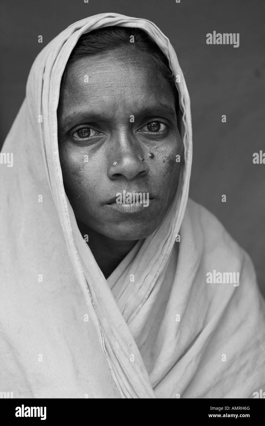 Femme au village de Dura, Orissa, Inde Banque D'Images
