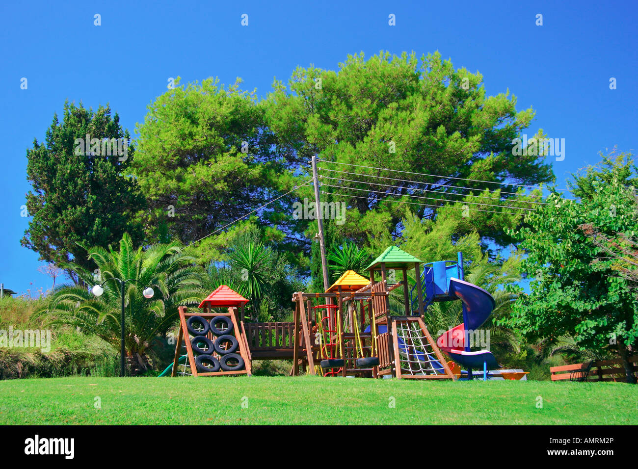 Aire de jeux pour enfants dans un parc d'amusement Banque D'Images