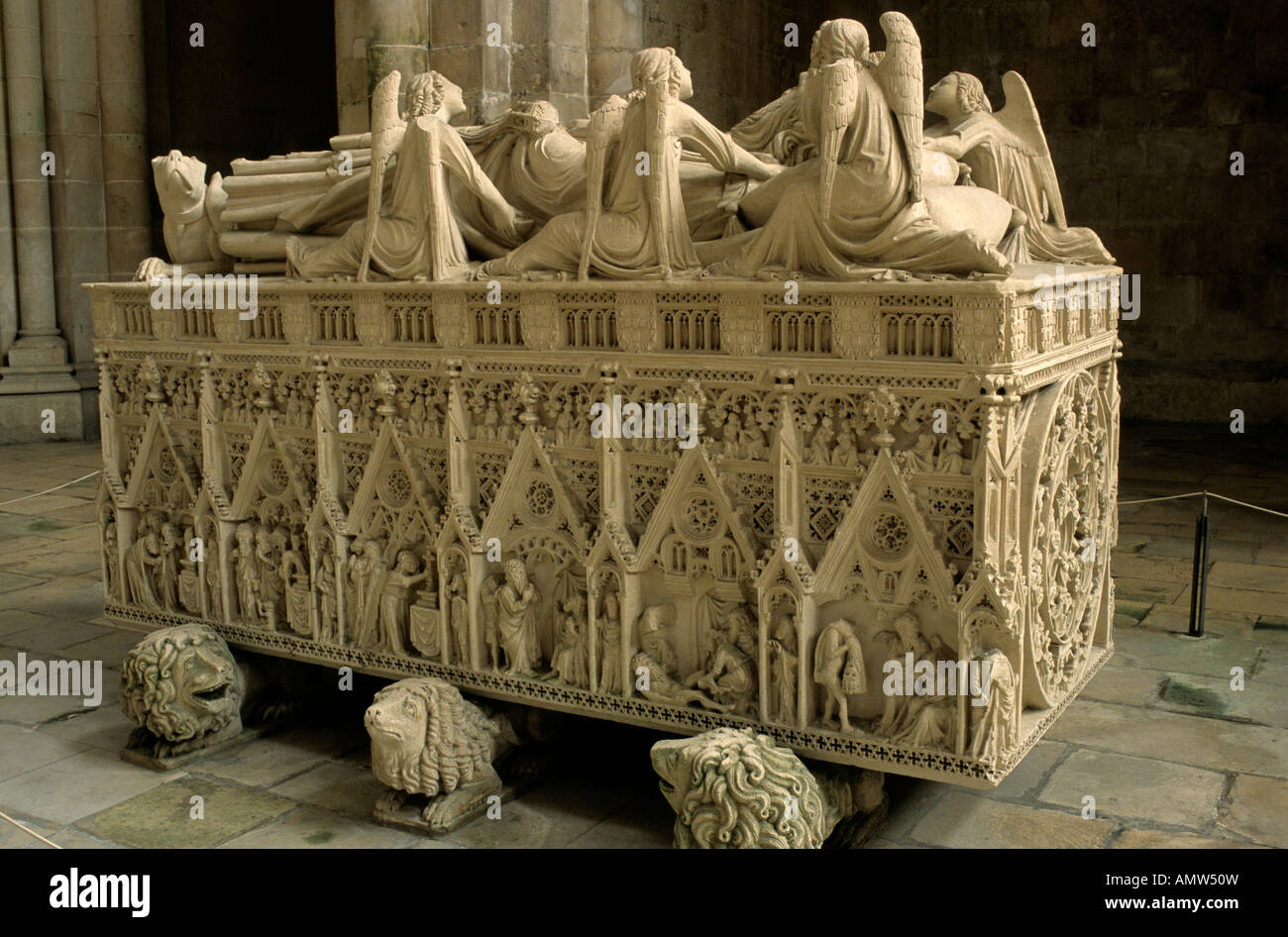 La tombe royale de Pedro I au monastère d'Alcobaça, Portugal central Banque D'Images