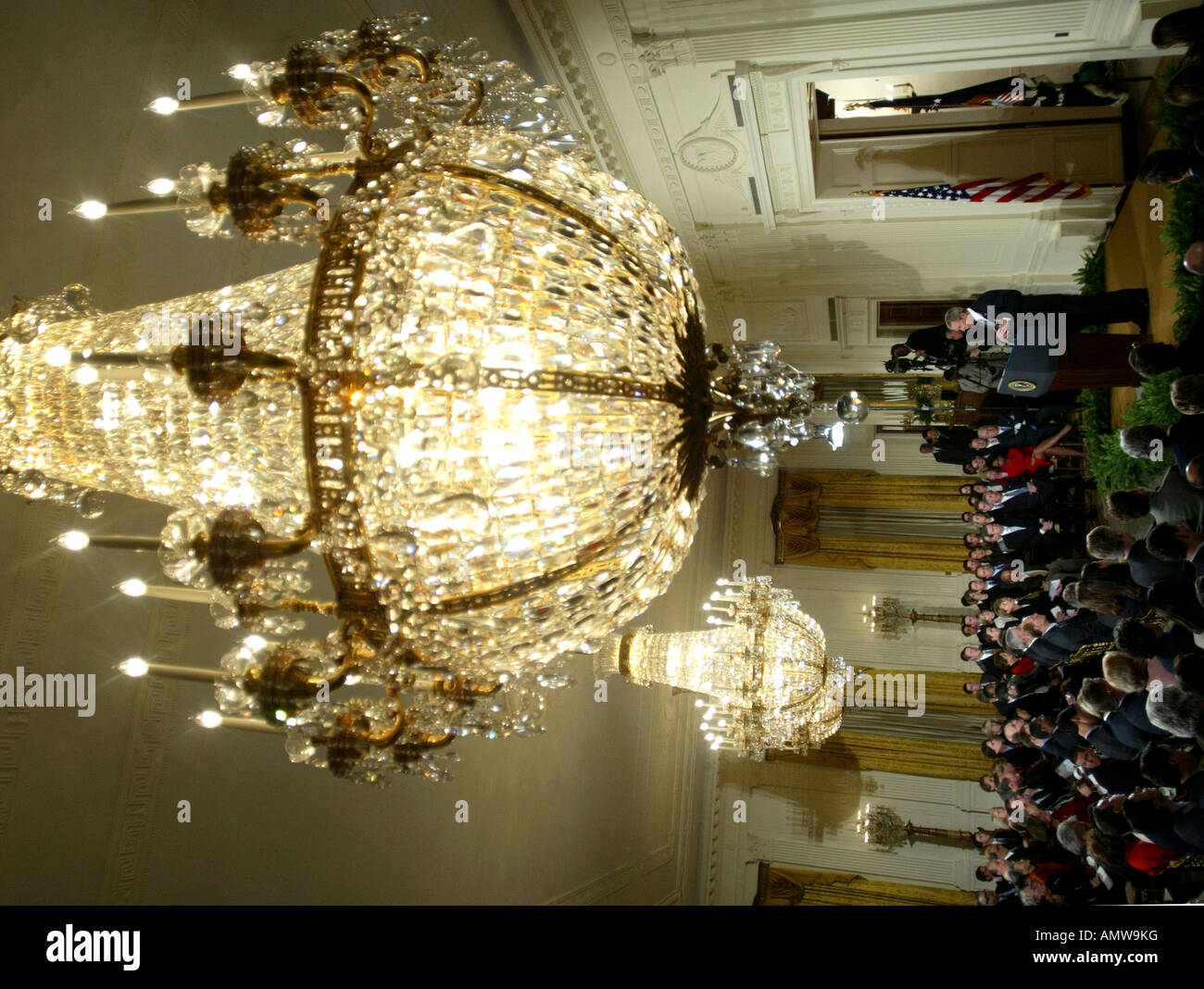 Le président G.W. Bush lors d'une conférence de presse à l'East Room de la Maison Blanche le 13 avril 2004 Banque D'Images