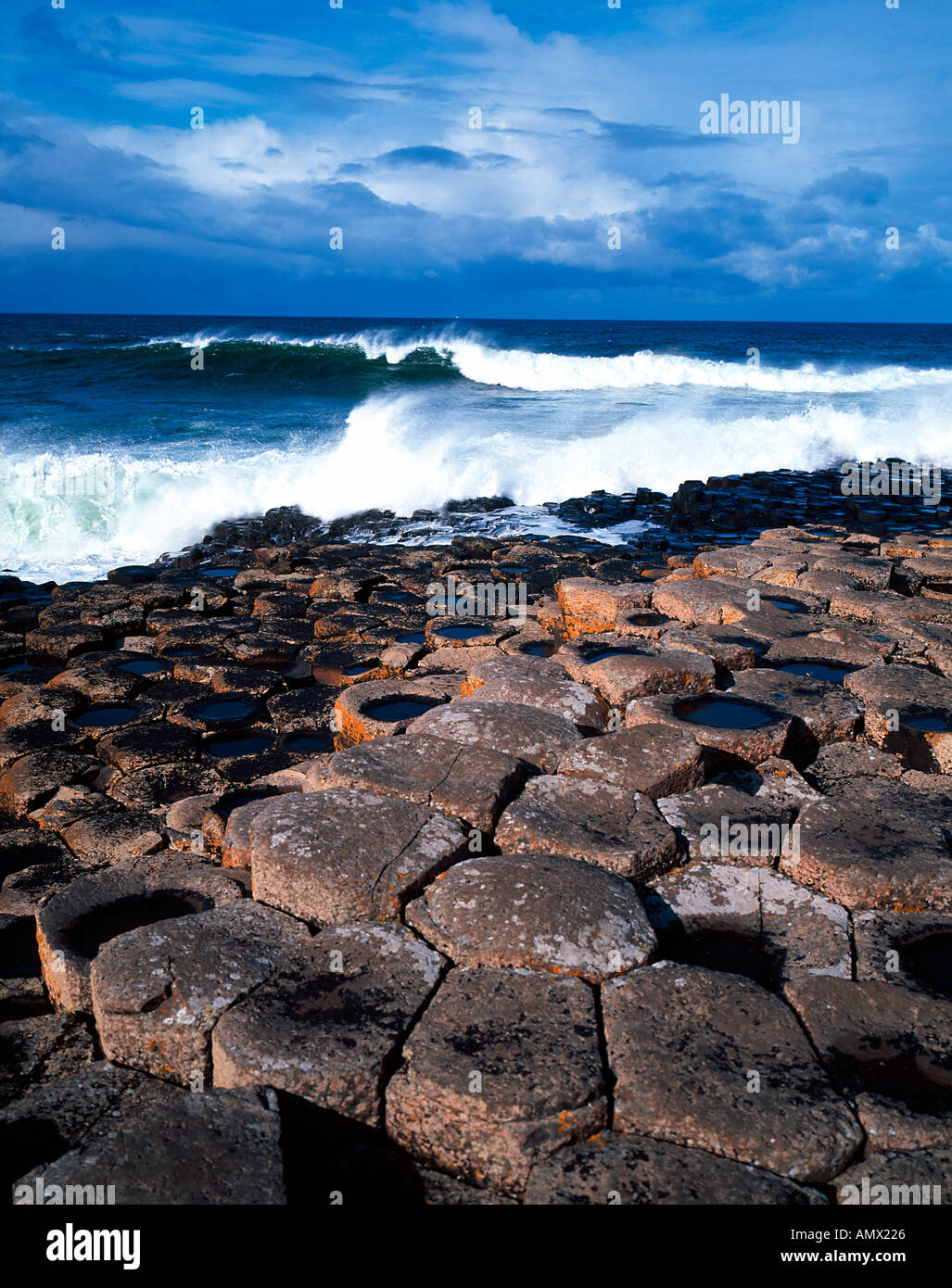 Le site du patrimoine mondial de l'UNESCO, Giants Causeway, North Coast, County Antrim, Irlande du Nord Banque D'Images