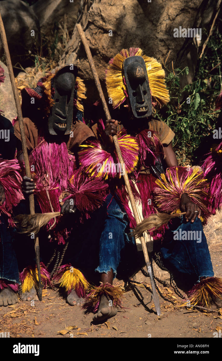 Mali Dama Festival à Ireli danseurs masqués Banque D'Images