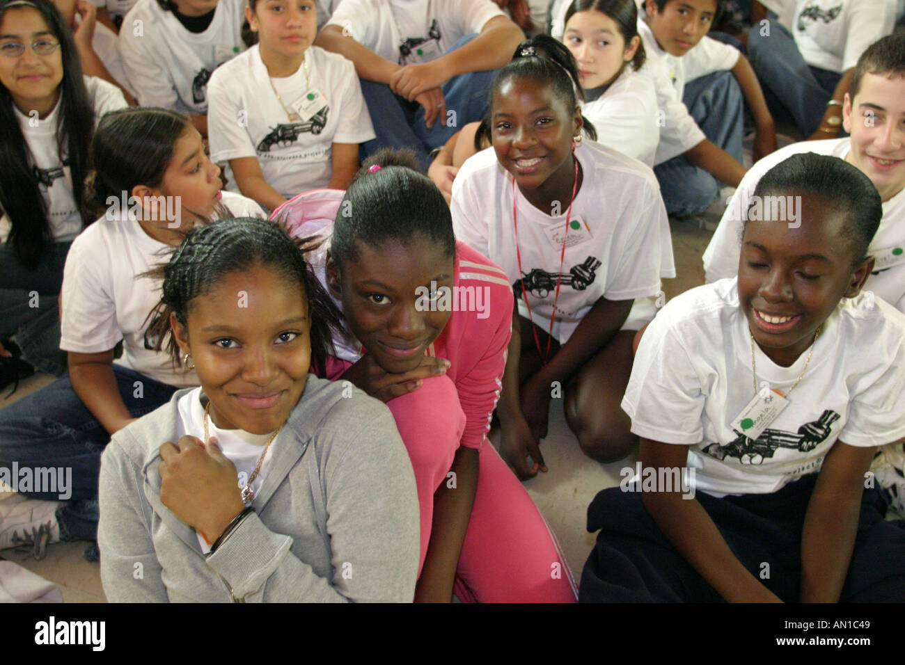 Miami Florida,non violence Project USA,apprendre apprend l'apprentissage,enseigner,étudiants éducation élève jeunesse,anti drogue anti violence,éducation,étude,non Banque D'Images