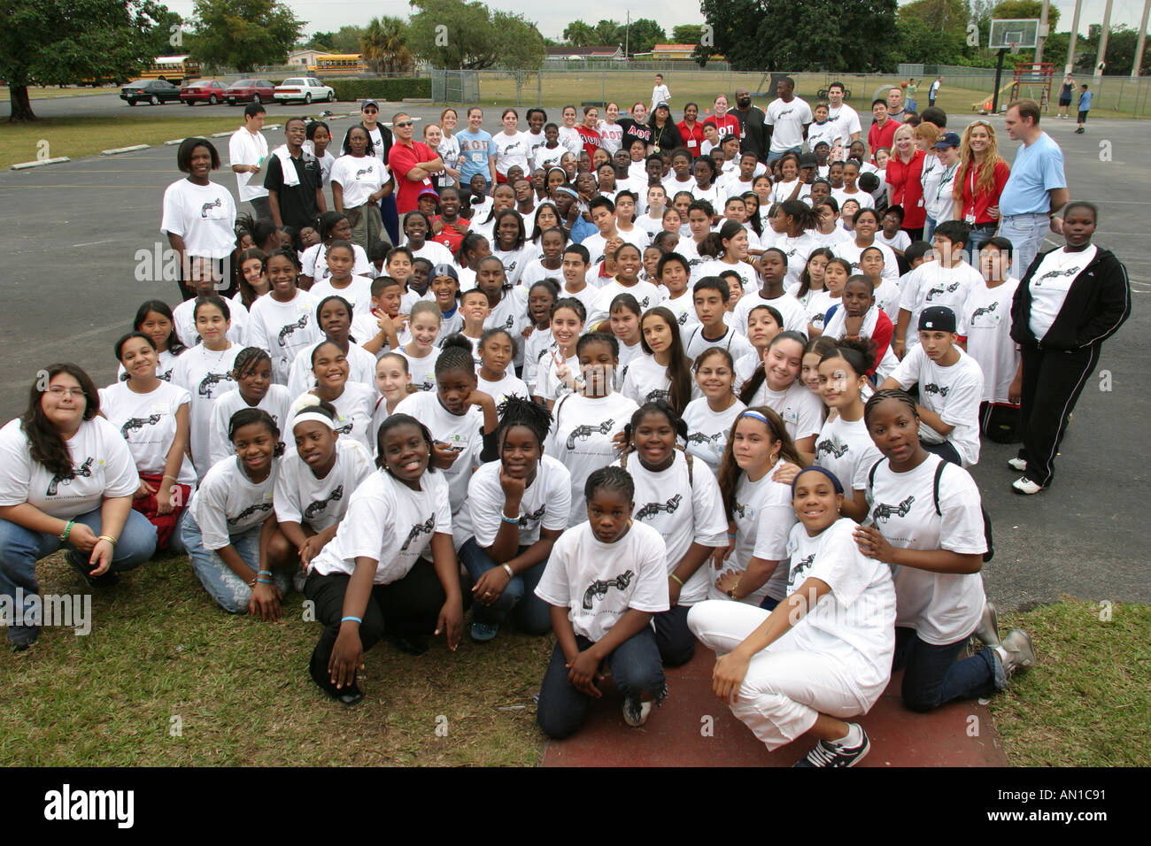 Miami Florida,non violence Project USA,apprendre apprend l'apprentissage,enseigner,étudiants éducation élève jeunesse,anti drogue anti violence,éducation,étude,non Banque D'Images