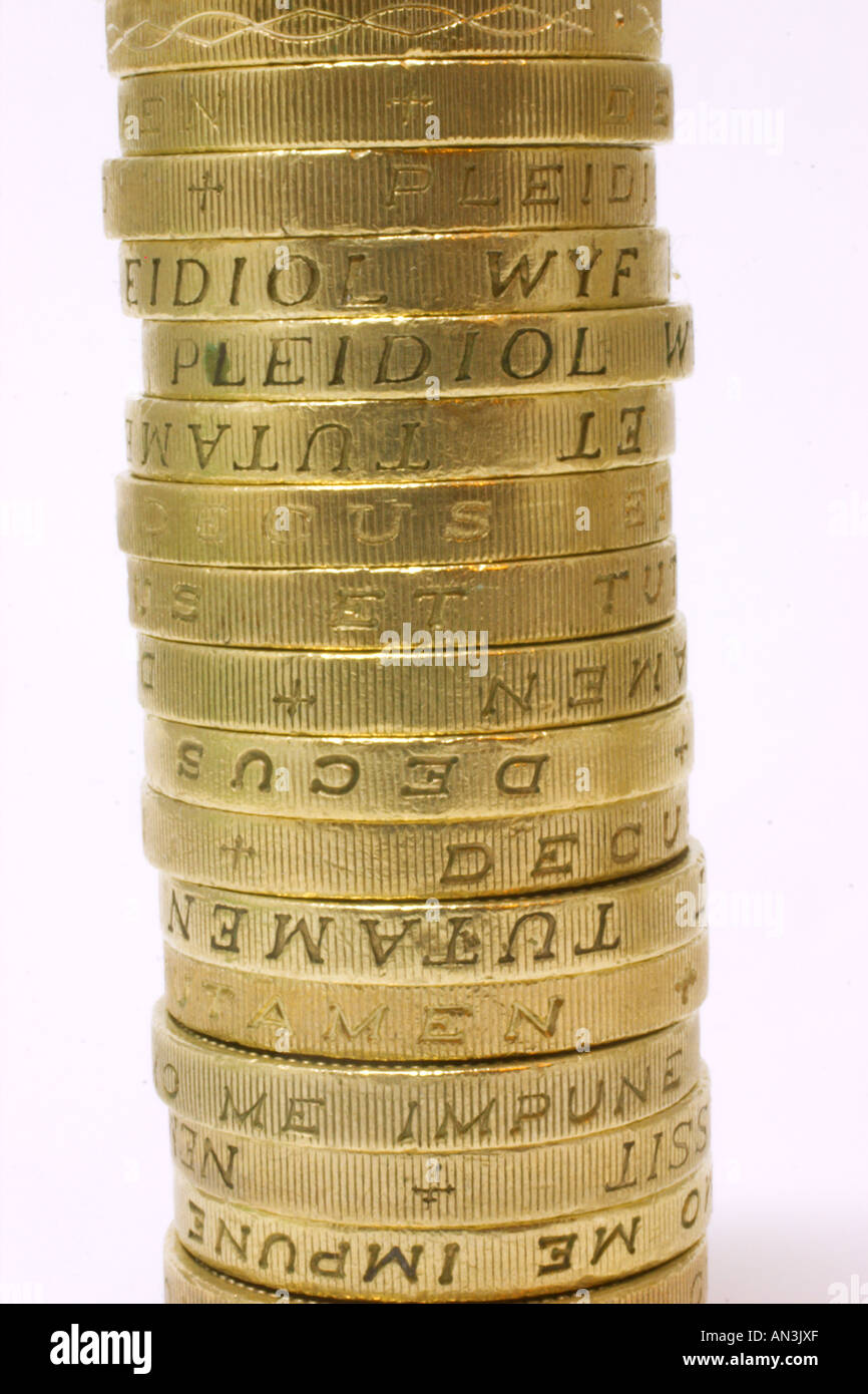 Des piles de pièces Livre britannique Banque D'Images