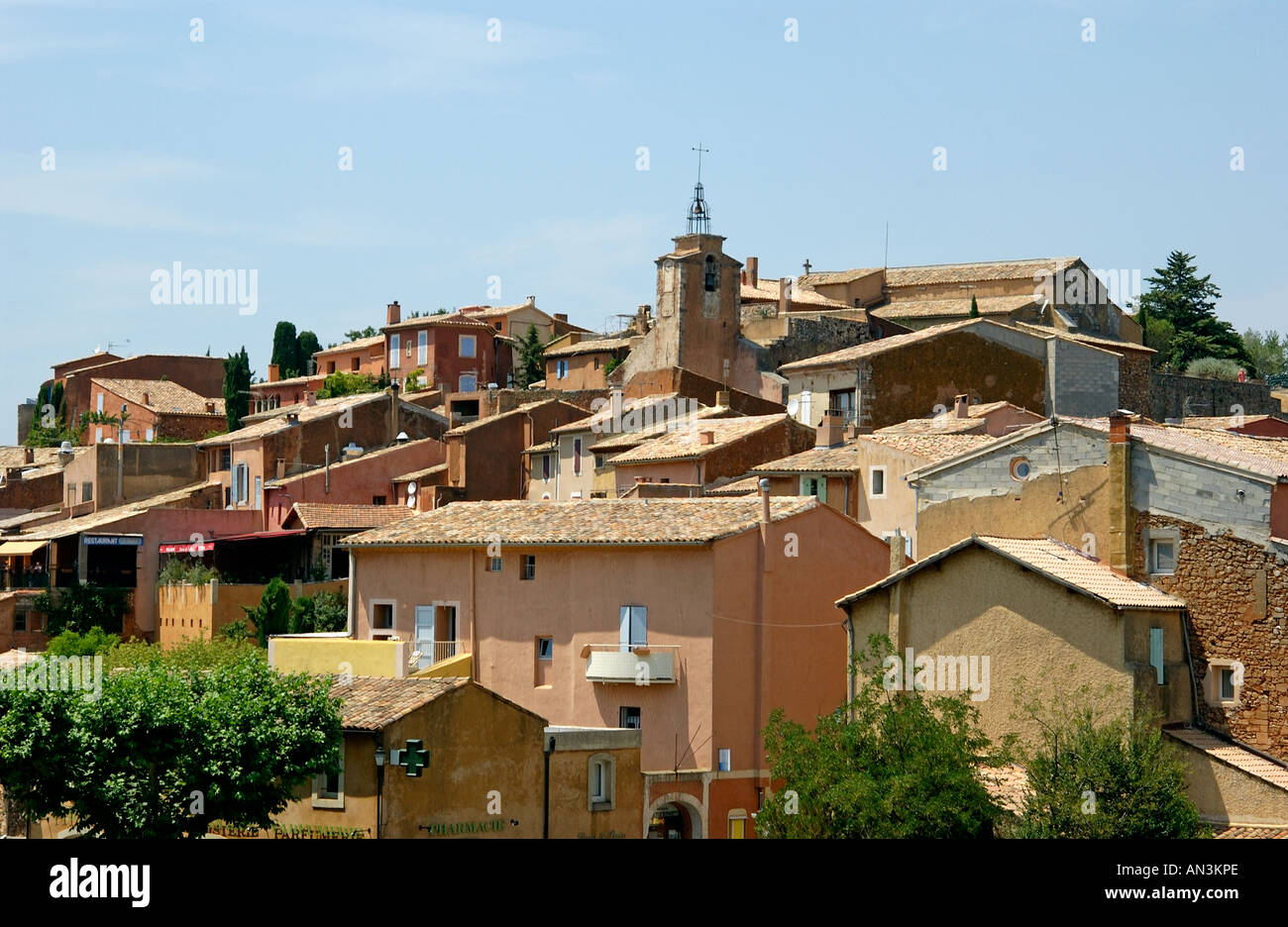 Village de Roussillon,étiqueté Les Plus Beaux Villages de France, Les Plus Beaux Villages de France, Luberon, Vaucluse, France Banque D'Images