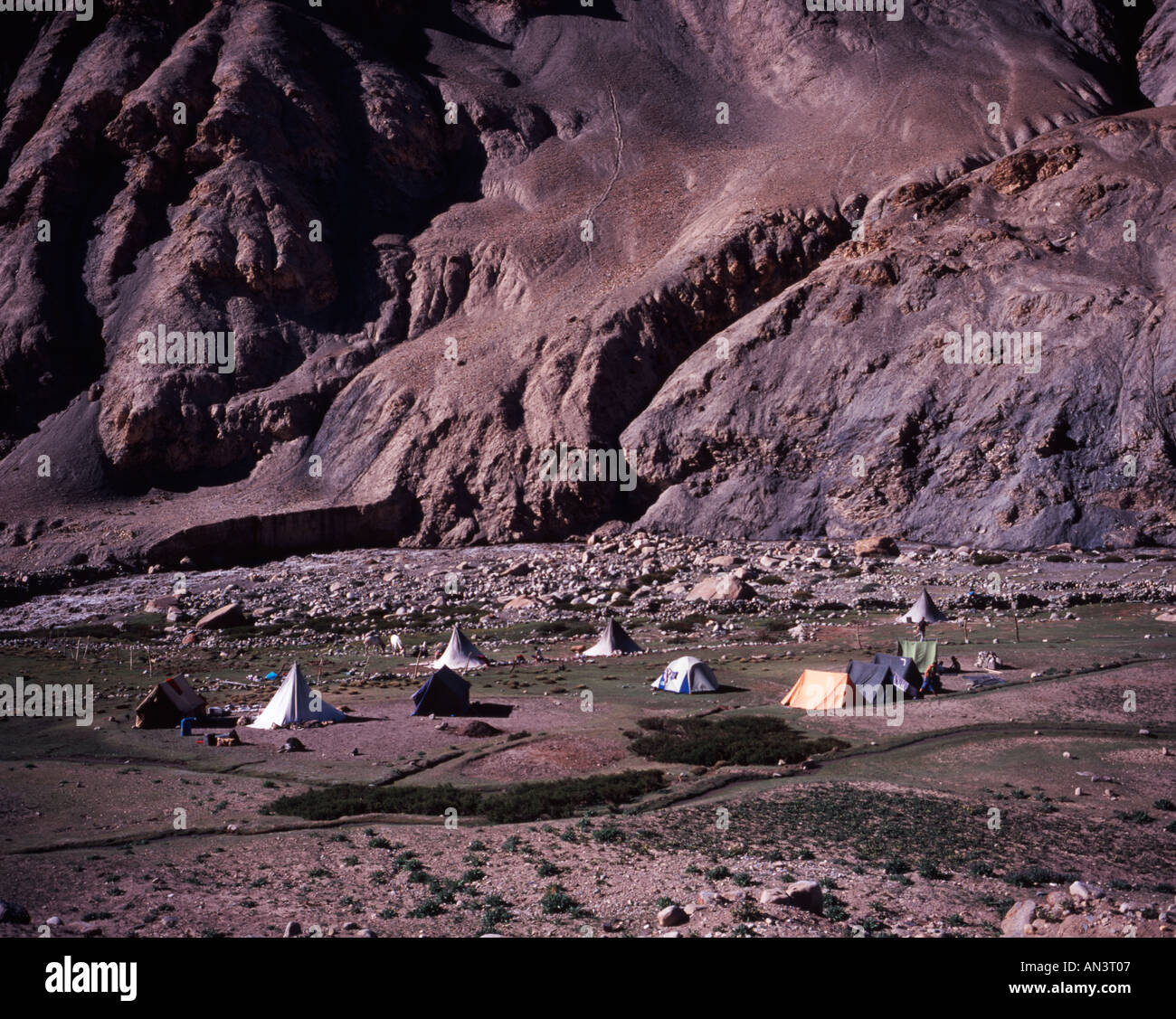 Camping à la vallée de Markha Trek Ladakh Inde Banque D'Images