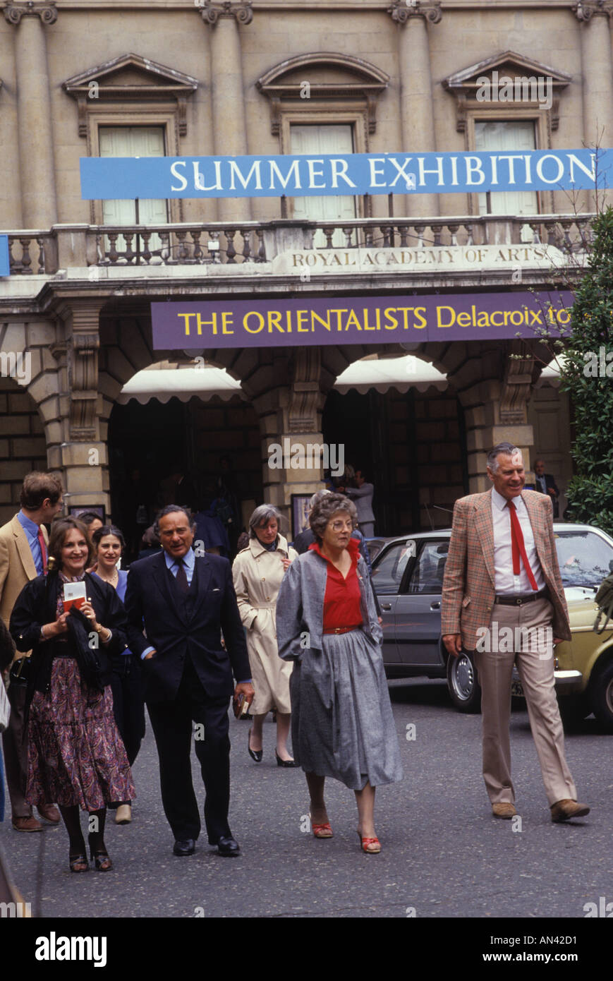 Royal Academy Summer Exhibition 'Burlington House' British amateur professionnel art Voir Londres Angleterre années 1980 1984 HOMER SYKES Banque D'Images