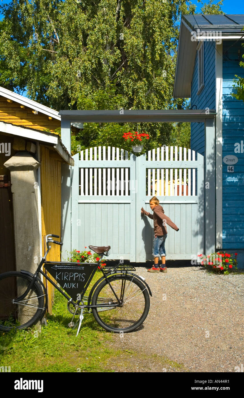 Une cour dans le quartier de la vieille ville de Rauma Satakunta Finlande Europe Banque D'Images