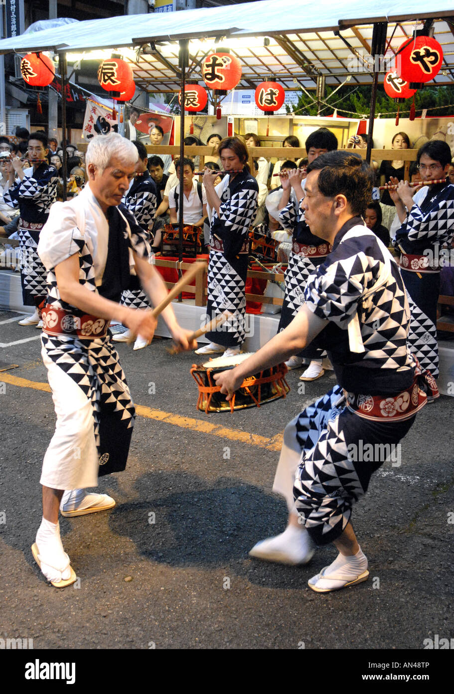 Musiciens de la rue à l'Kyoto Gion Matsuri Japon Juillet 2007 Banque D'Images