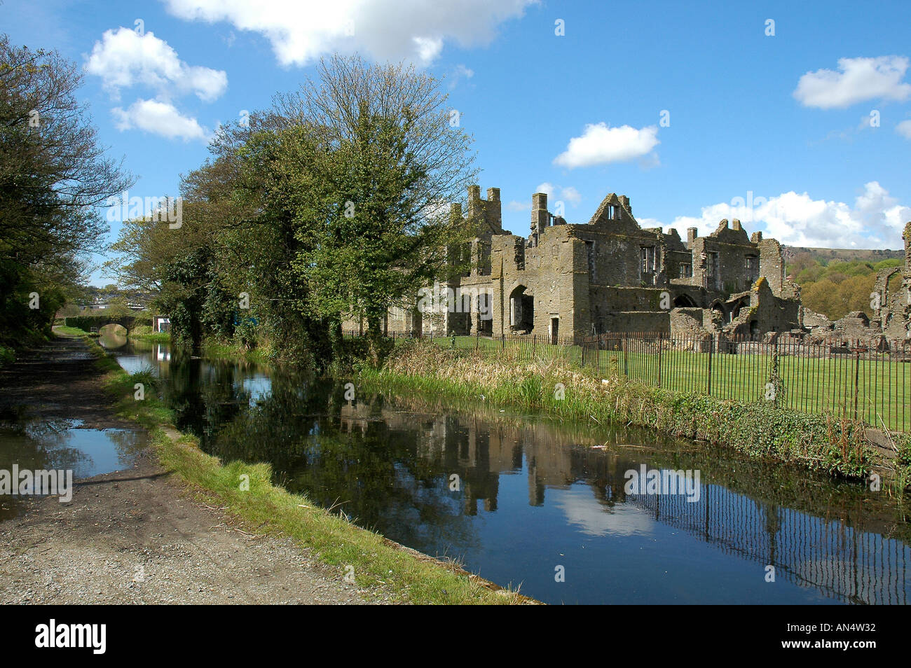 Neath Abbey Neath Galles du Sud Banque D'Images