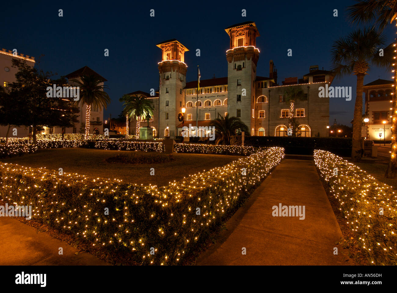 Ancien Alcazar Hotel à Noël avec décors St Augustine en Floride Banque D'Images