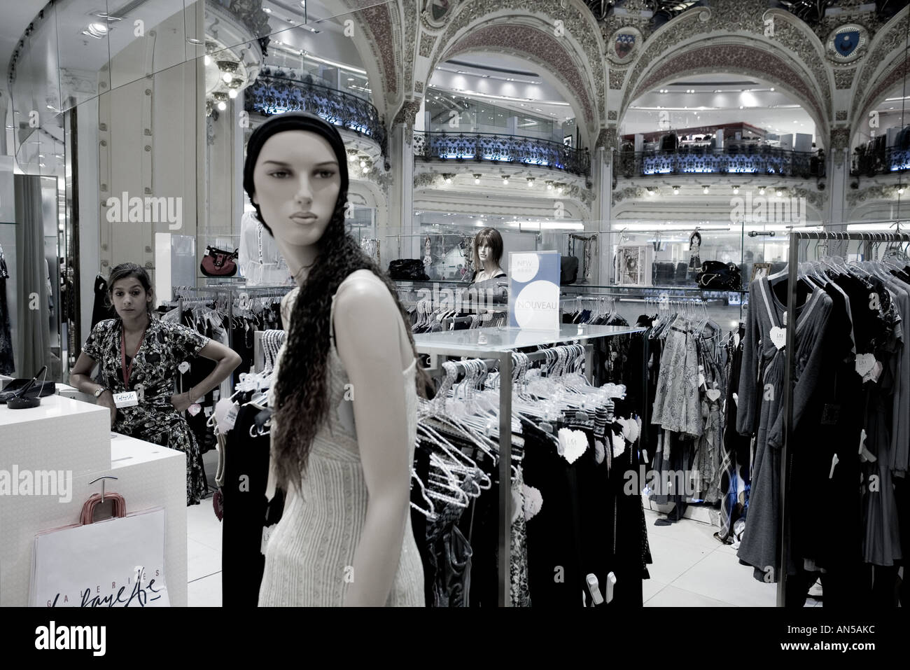 L'intérieur de galeries lafayette paris Banque D'Images