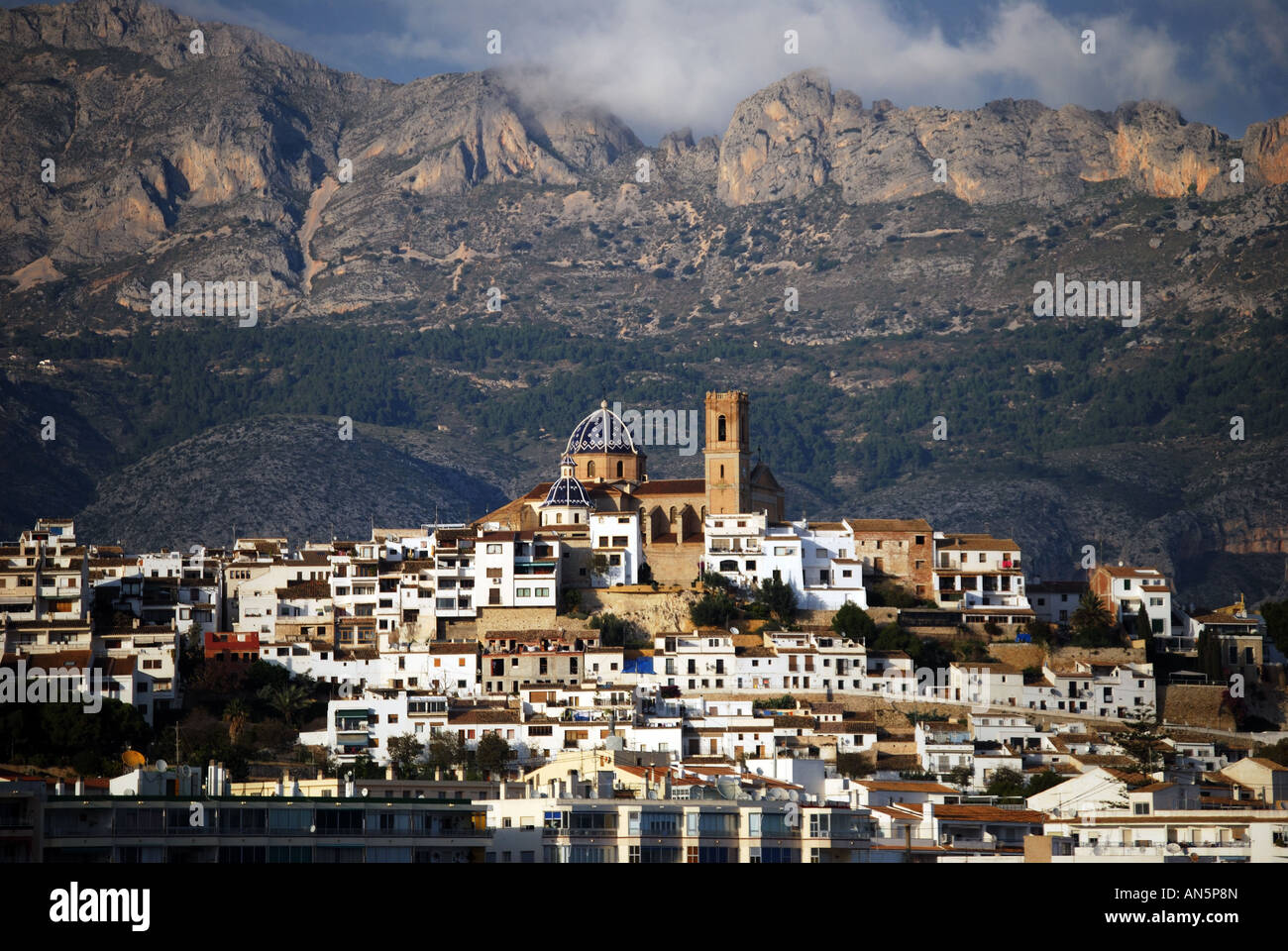 Village perché d'Altea, Costa Blanca, Alicante Province, Espagne Banque D'Images