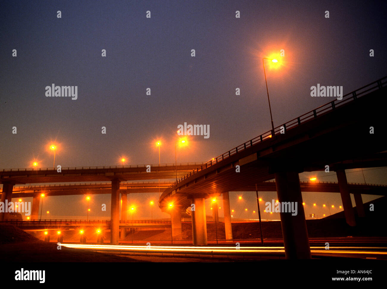L'autoroute nationale Pays-bas Hollande Amsterdam La Haye et Rotterdam neon light night Banque D'Images