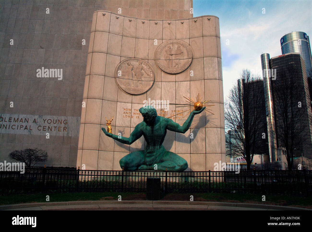 "L'esprit de Detroit' a été construit en 1958, et se tient au pied de l'immeuble municipal Jeunes Coleman. Banque D'Images