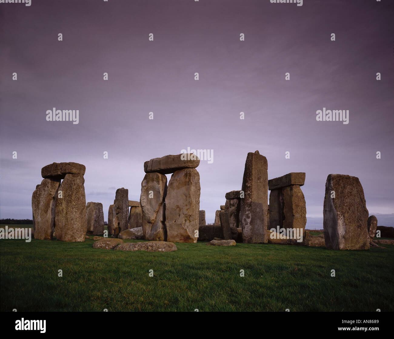 Stonehenge, la plaine de Salisbury, Wiltshire, Angleterre. Banque D'Images