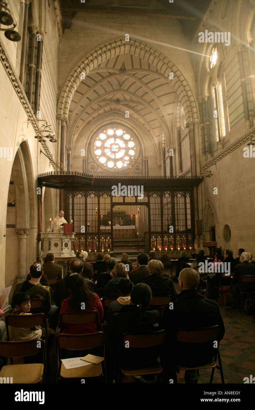 Le matin de Noël à l'Eucharistie de l'église de Crimée, Istanbul, Turquie, en 2007 Banque D'Images