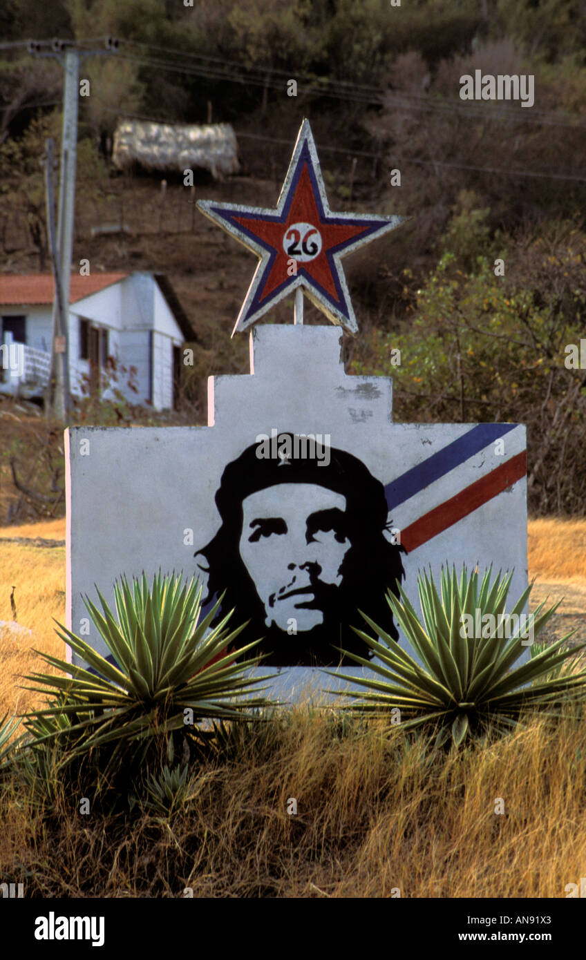 Portrait d'Ernesto Che Guevara sur petit monument. Banque D'Images