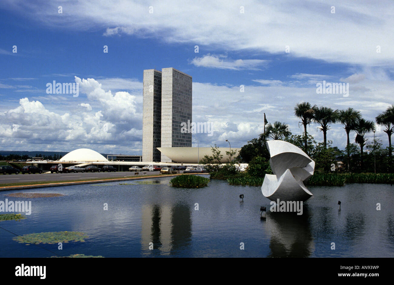 Bâtiments urbains modernes à Brasilia, site classé au patrimoine mondial de l'UNESCO, brésil Banque D'Images