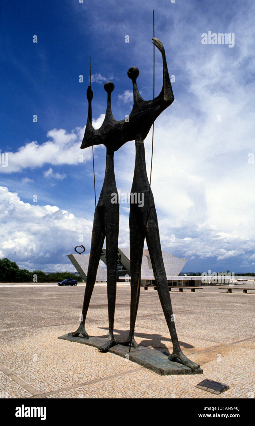 Bruno Giorgi sculpture de deux guerriers Brasília Brésil Banque D'Images