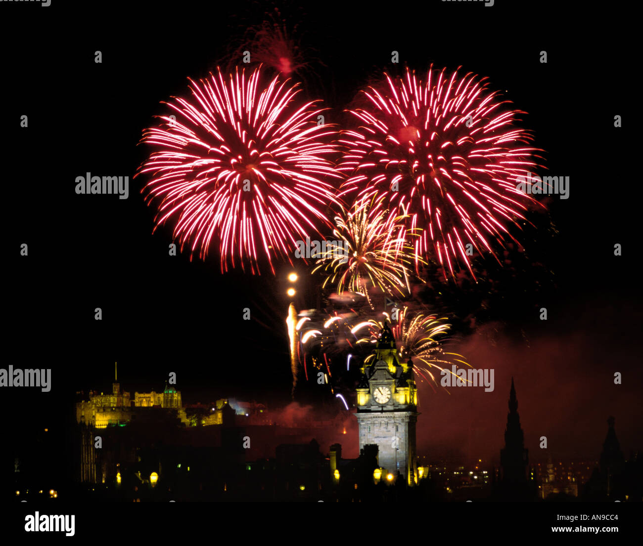 Edinburgh Festival fireworks depuis Calton Hill Banque D'Images