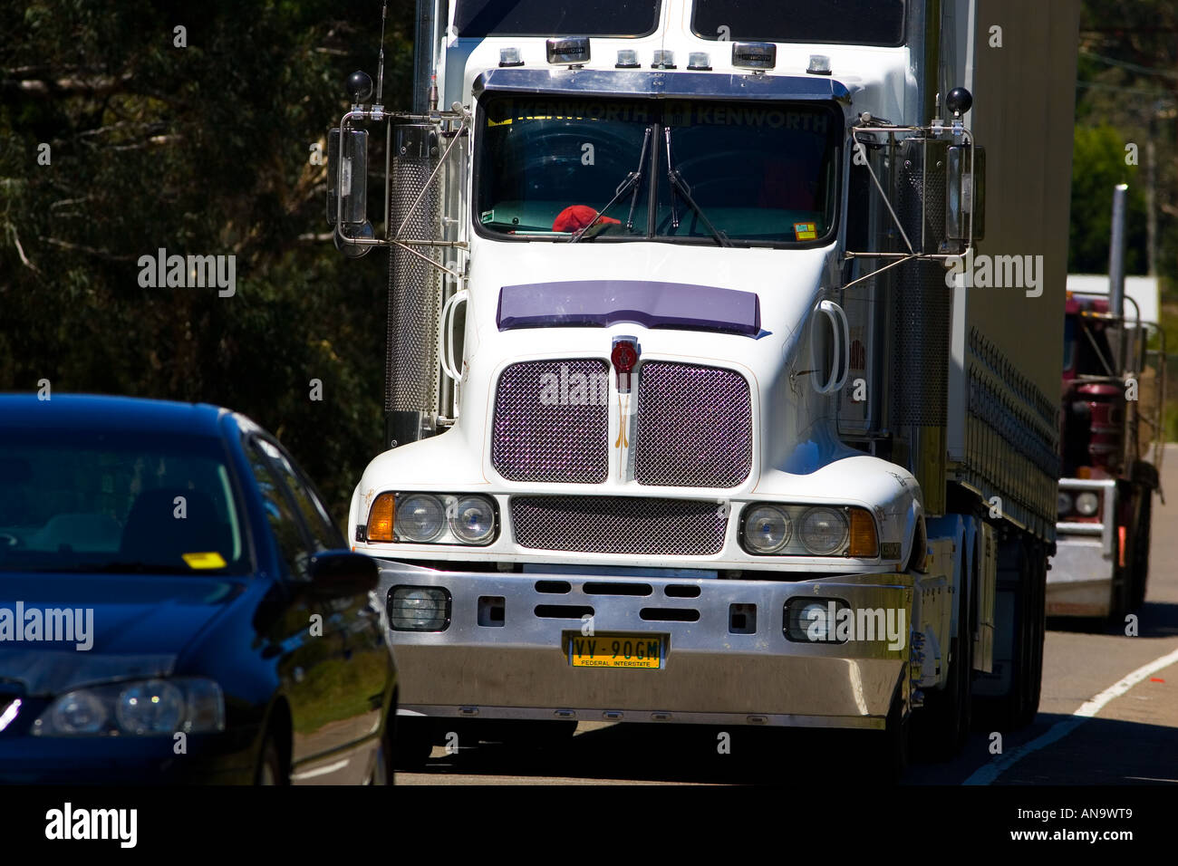 Chariot sur la grande autoroute de l'ouest de Sydney à Adelaide Australie Nouvelle Galles du Sud Banque D'Images