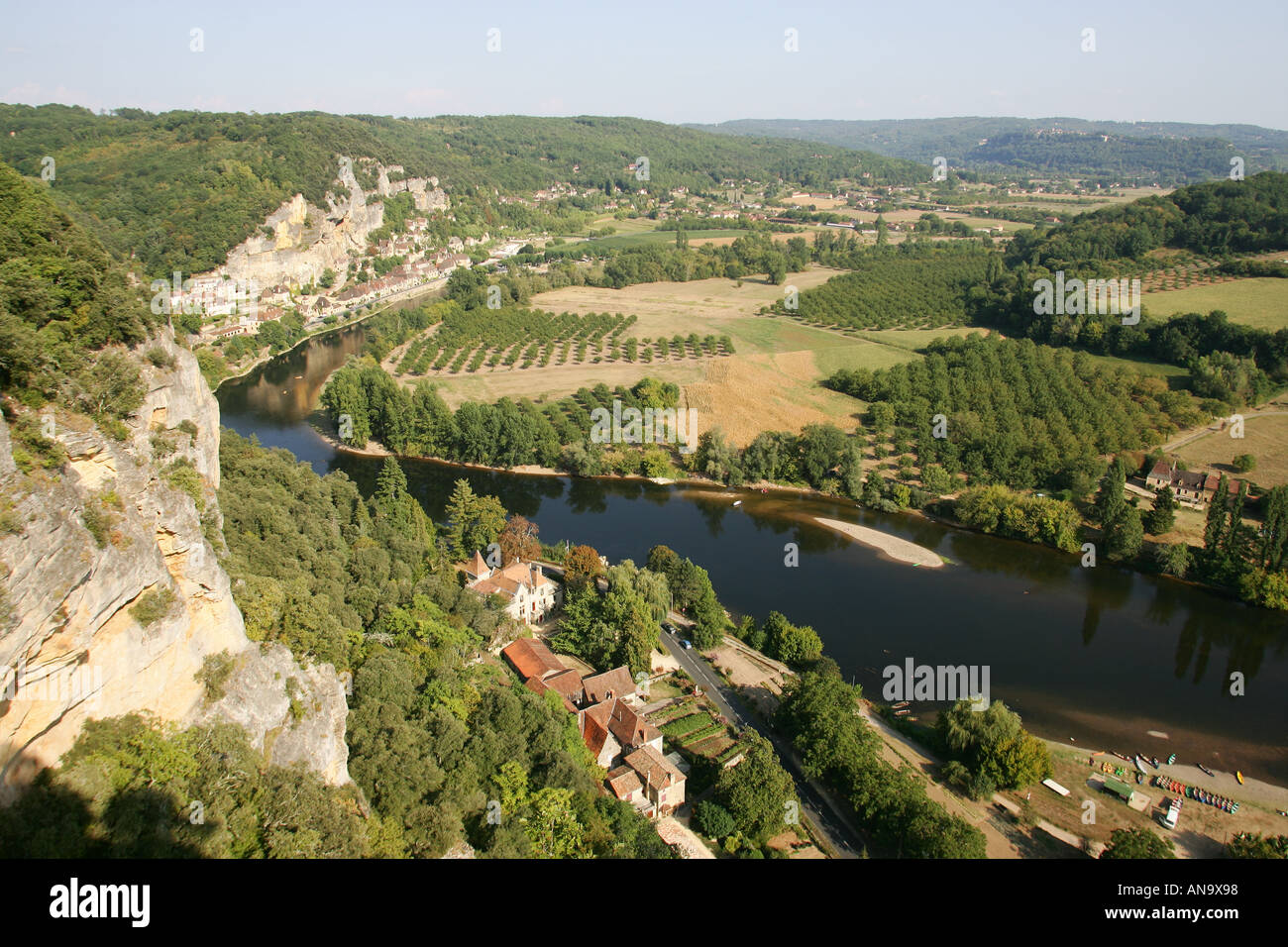 Une vue sur la rivière Dordogne du jardin Les jardins de Marqueyssac en dordogne france Banque D'Images