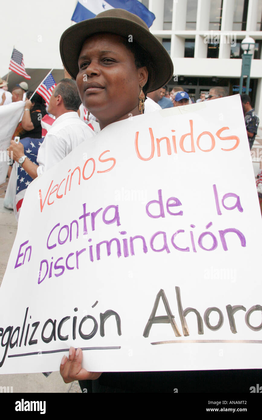 Miami Florida,Government Center,centre,défense des droits d'immigration,légalisation,multiculturel,Black Blacks Africains,Hispanic Latin Latino ethni Banque D'Images