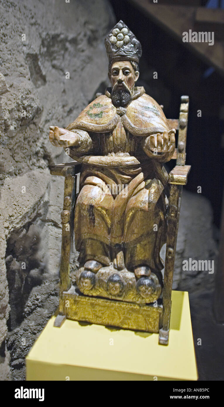 ANTIGUA GUATEMALA art religieux en bois sculpté en vedette dans Musée d'art colonial Banque D'Images