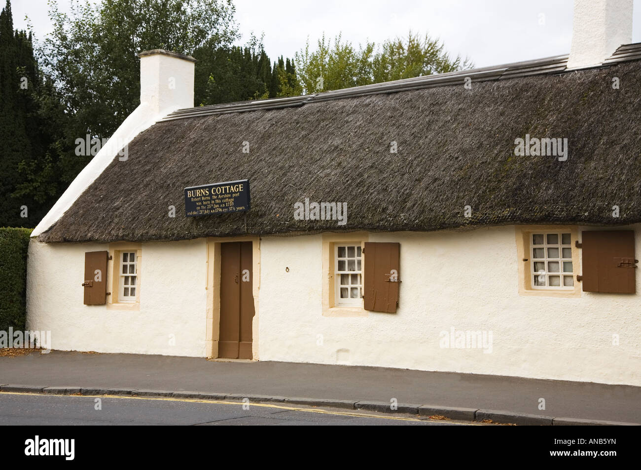Robert Burns cottage Ayr en Écosse. Construit sur son terrain agricole et construit avec les pierres retirées du sol Banque D'Images