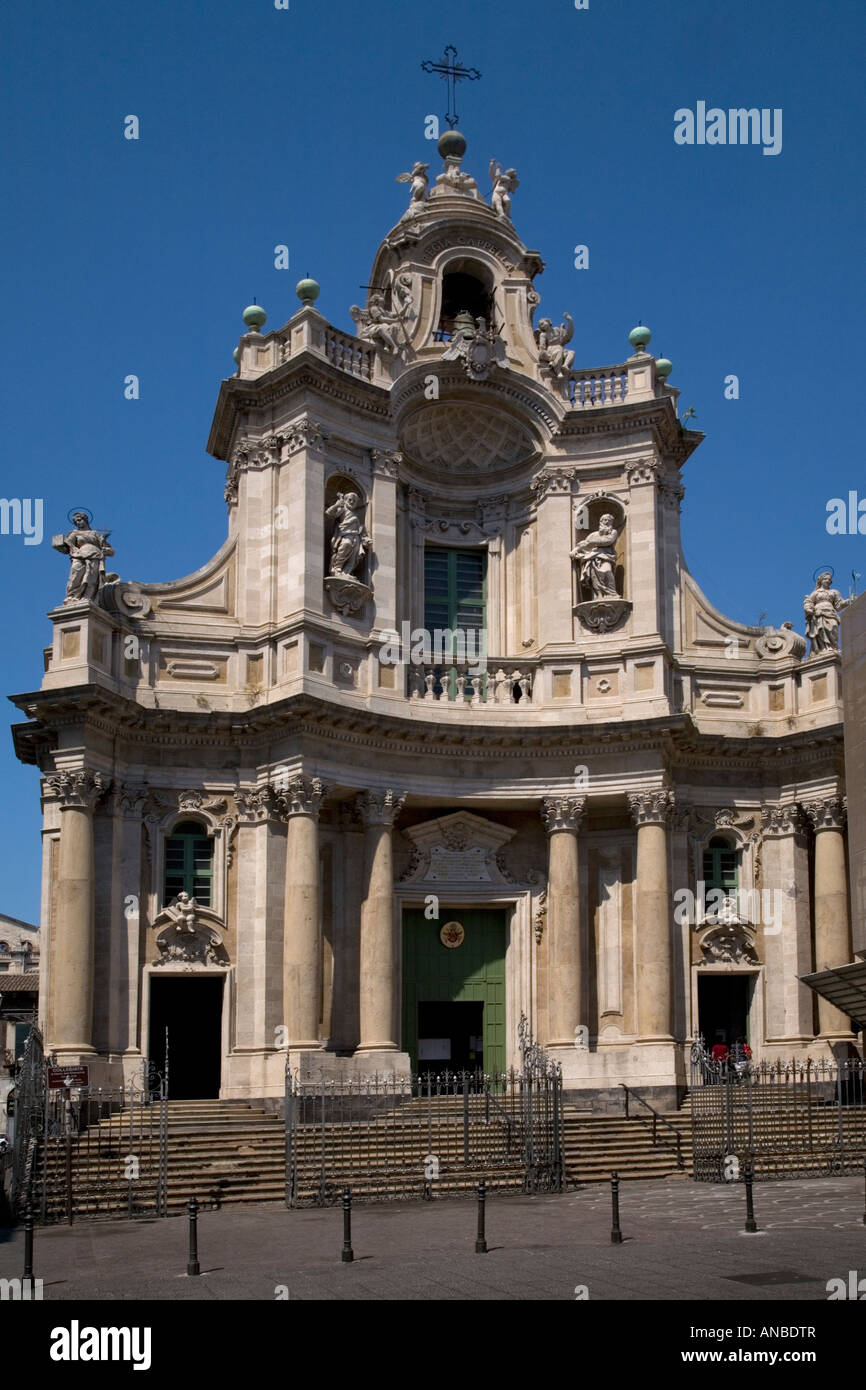 Collegiata Santa Maria dell'Elemosina Via Etnea Catane Sicile Italie Banque D'Images