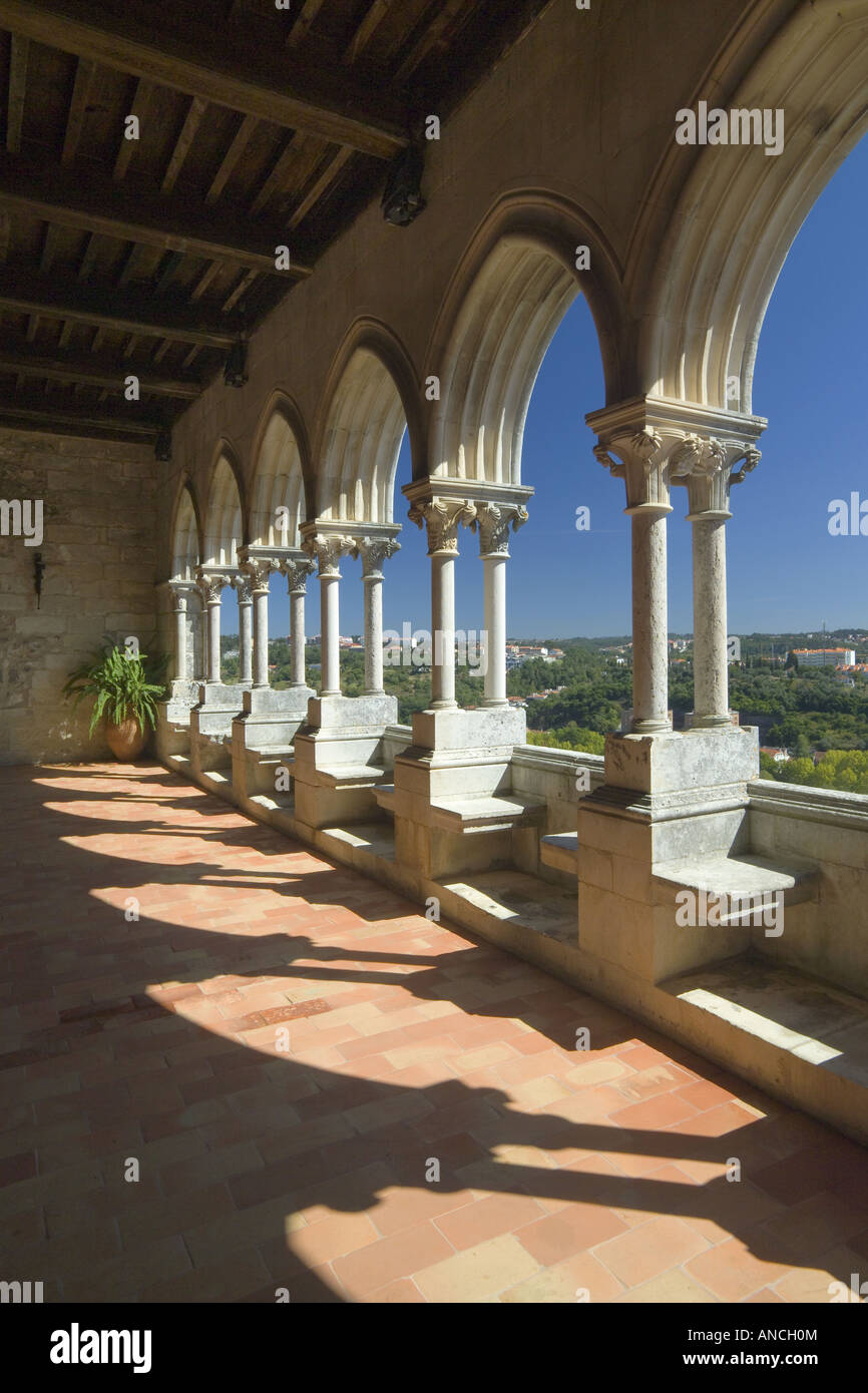 Portugal Estremadura, Leiria, la galerie gothique dans le château, la résidence d'été de la famille royale au 14e siècle. Banque D'Images