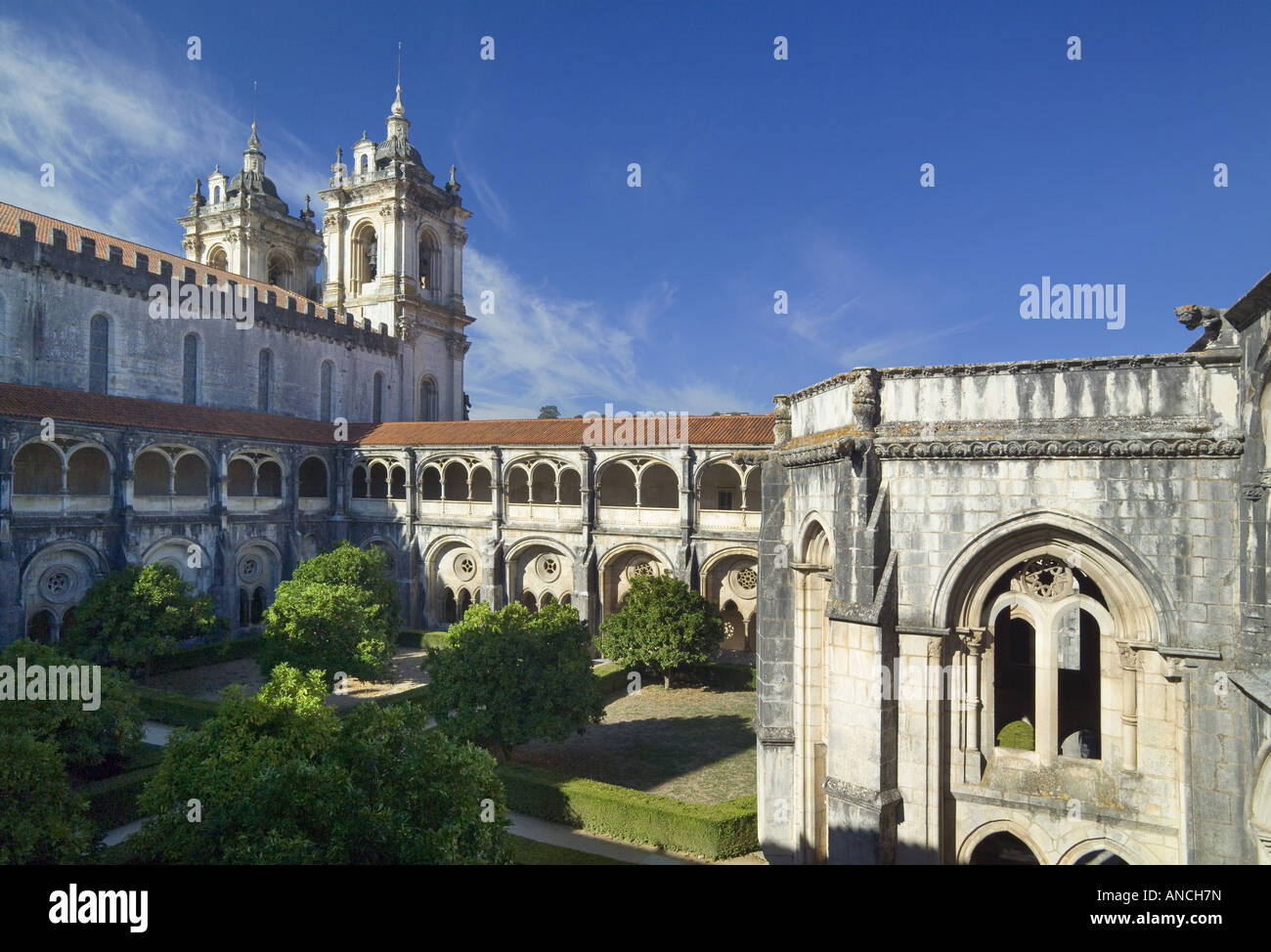 Le cloître du monastère de Santa Maria de Alcobaça, Alcobaca, Estremadura, Costa da Prata, Portugal Banque D'Images
