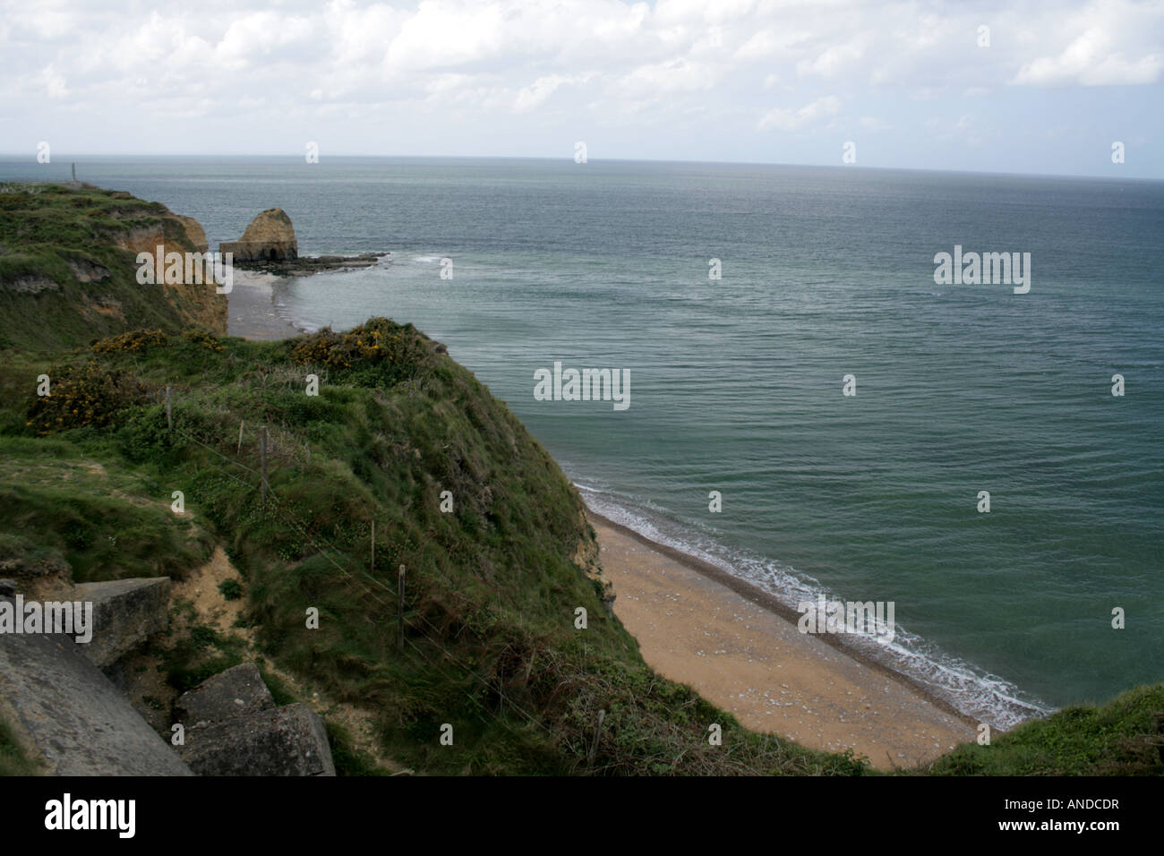 Pointe du Hoc sur la côte de la Normandie, dans le nord de la France Banque D'Images