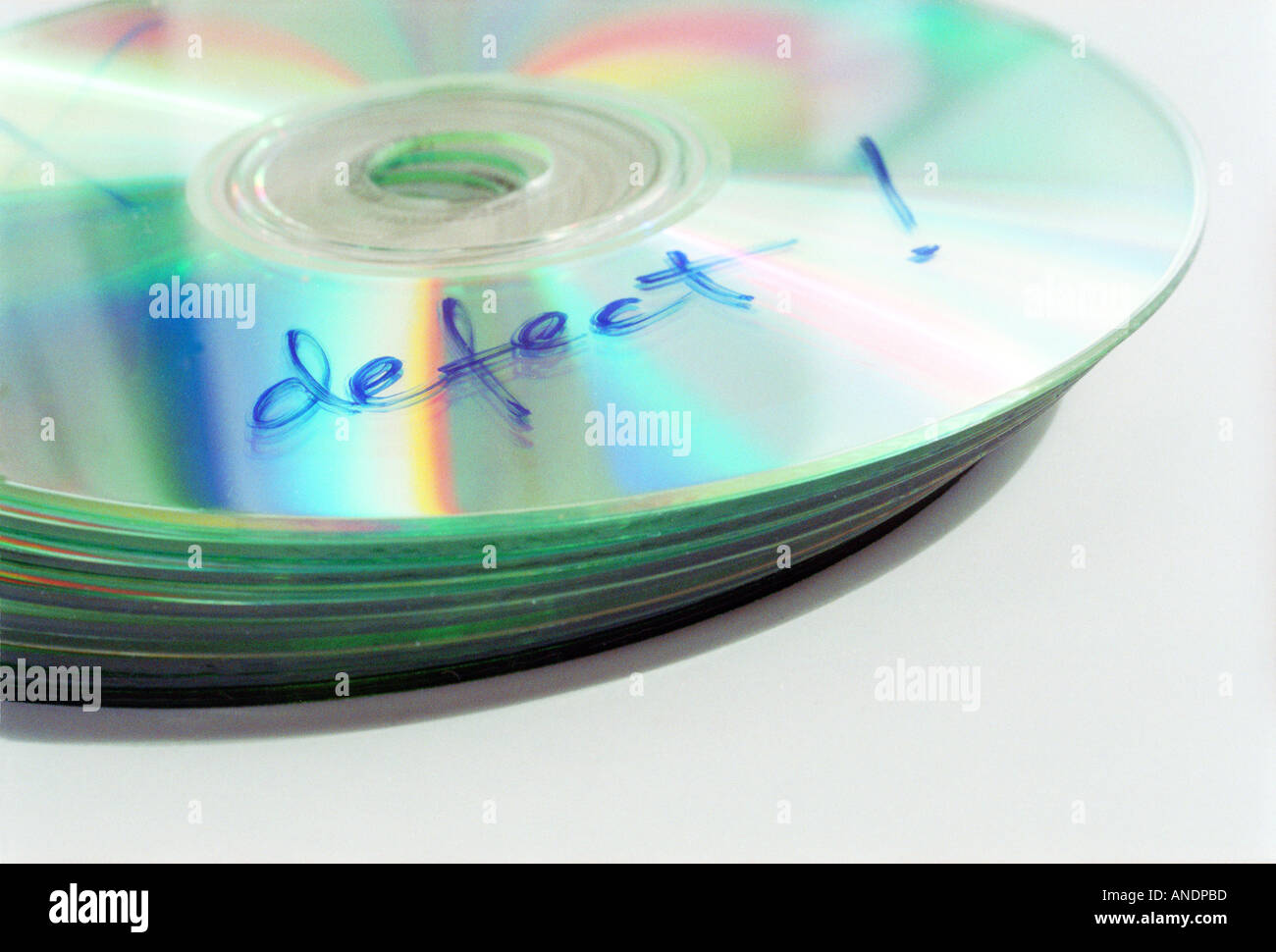 Disque CD DVD storage sauvegarde système sécurisé defect Photo Stock - Alamy
