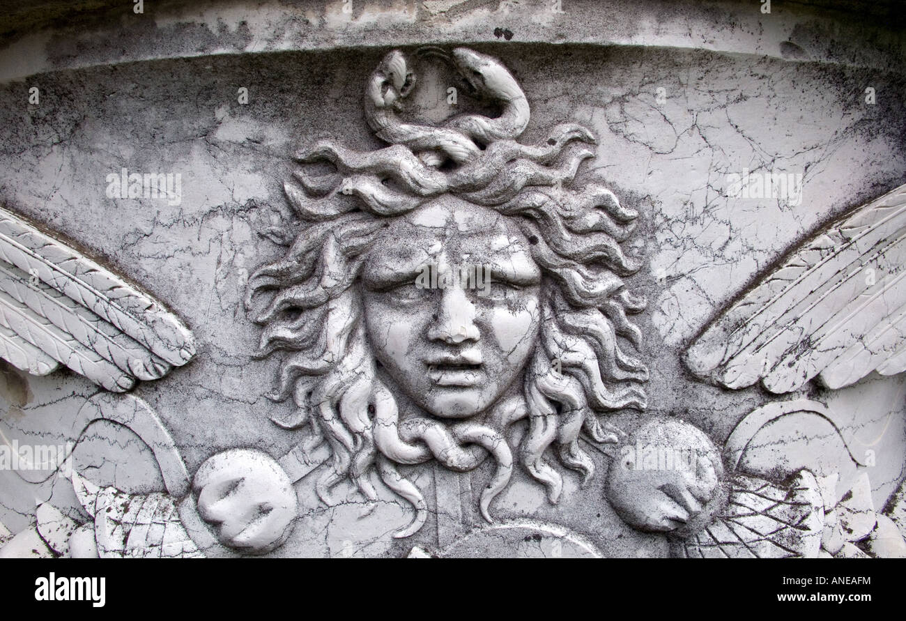 gorgones-mythologie-banque-de-photographies-et-d-images-haute