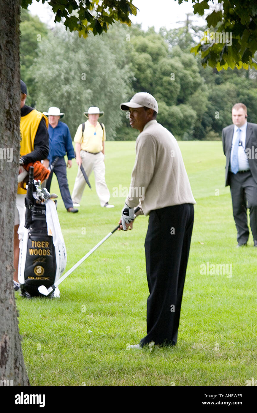 Tiger Woods jouer au golf en Irlande Banque D'Images