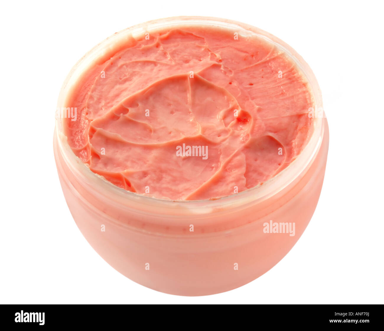Crème cosmétique ouvert isolé sur fond blanc Banque D'Images