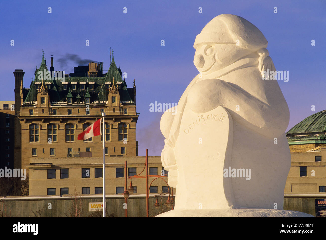 Sculpture de neige et le Festival du Voyageur, Winnipeg, Manitoba, Canada. Banque D'Images