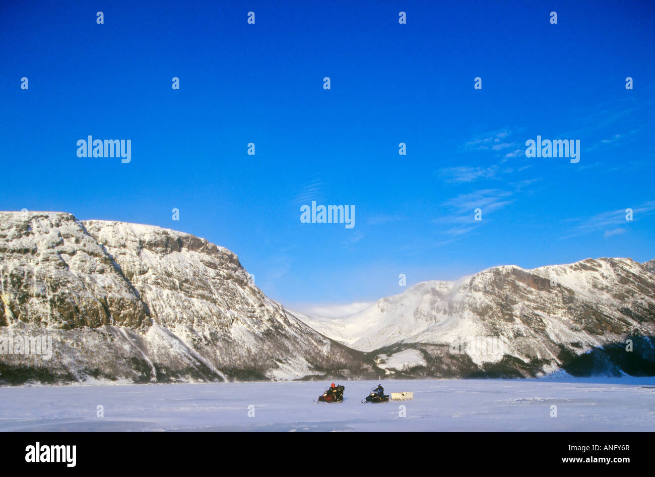 La motoneige, le parc national du Gros-Morne, à Terre-Neuve, Canada. Banque D'Images