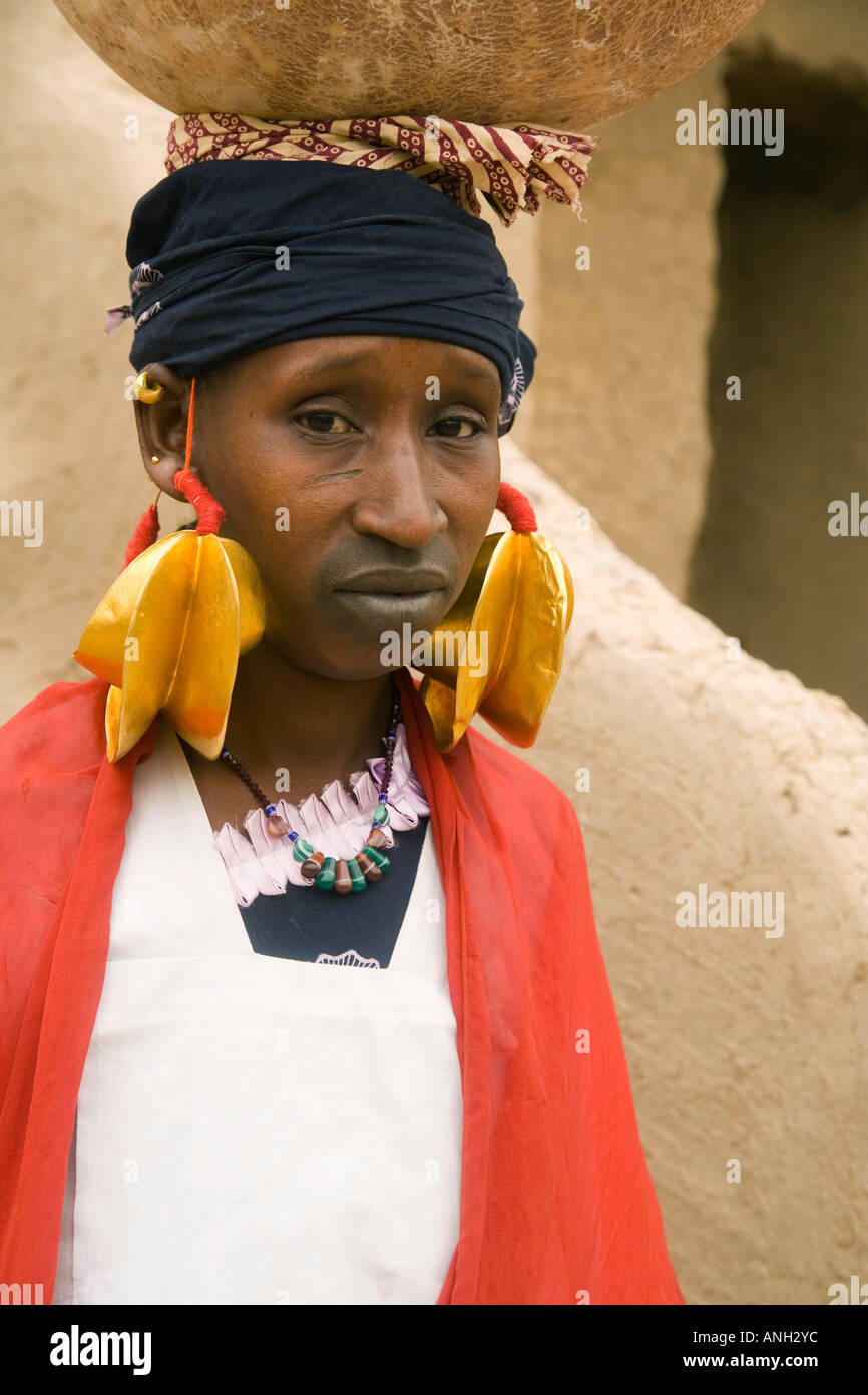 Femme peul, Mopti, Mali Banque D'Images