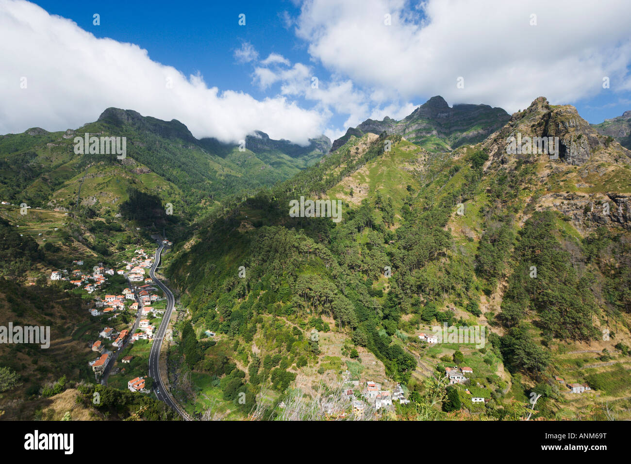 Vue sur vallée près de Serra de Agua, Madeira, Portugal Banque D'Images