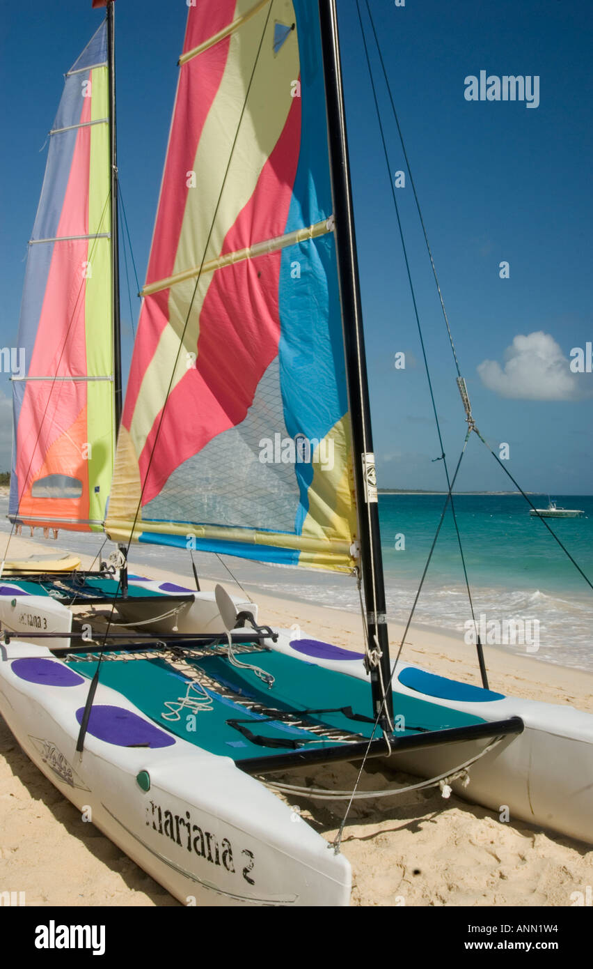 Catamarans sur la plage de Punta Cana, République dominicaine, Août 2006 Banque D'Images