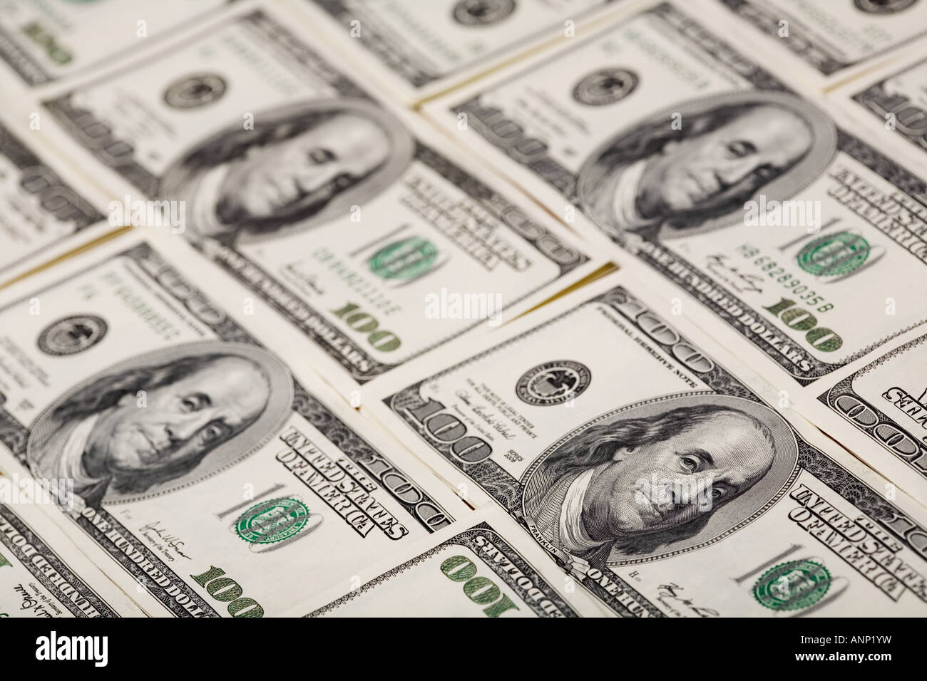 Centaines de dollars axée sur l'objectif Benjamin Franklin Banque D'Images