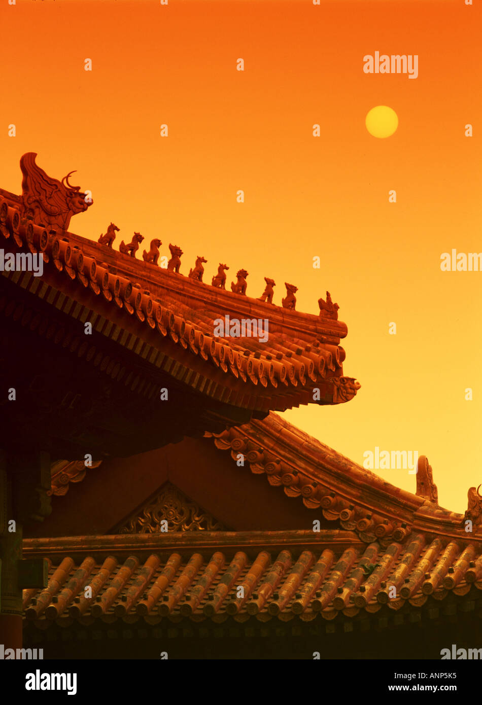Low angle view of le toit d'un temple chinois Banque D'Images
